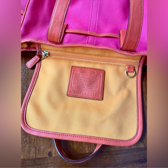 EUC, Coach, Rare, Limited Edition, Bonnie Cashin, Kiss Lock Turn Lock Tote - Picture 9 of 9